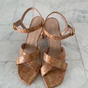 Analeigh Ankle Strap Sandal
STUART WEITZMAN